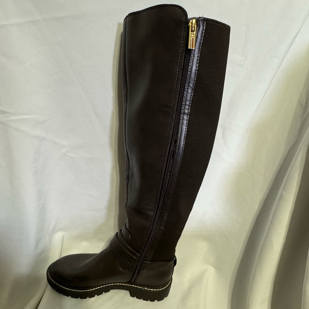 New Tommy Hilfiger Women’s Jiola Lug Sole Knee High Brown Riding Boot Size 6M - Picture 6 of 16